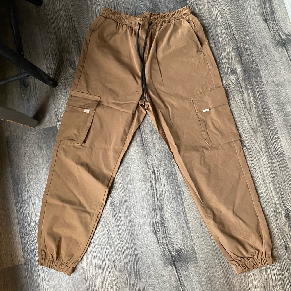 mens khaki joggers